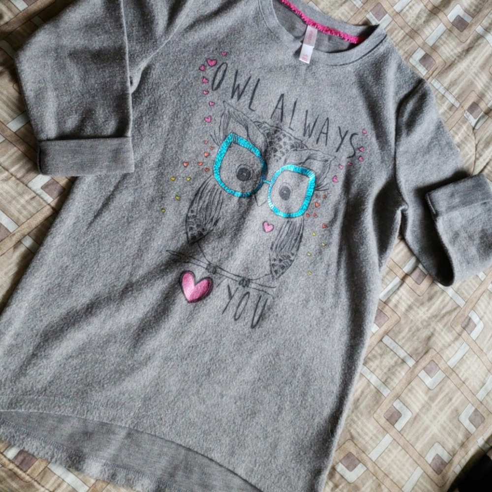 Girls sweater with owl